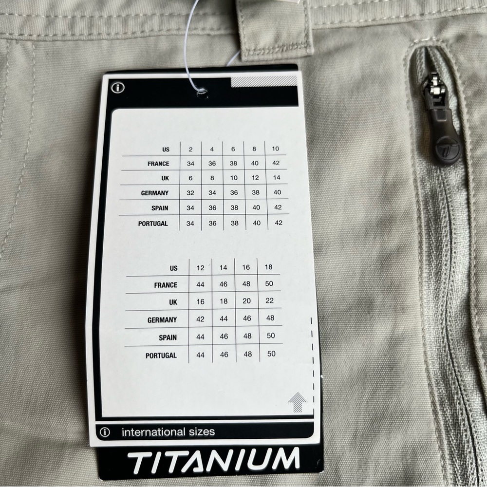 NWT Columbia Women’s Titanium Omni-Shade Cargo Shorts Khaki Hiking Trave… - Picture 10 of 15